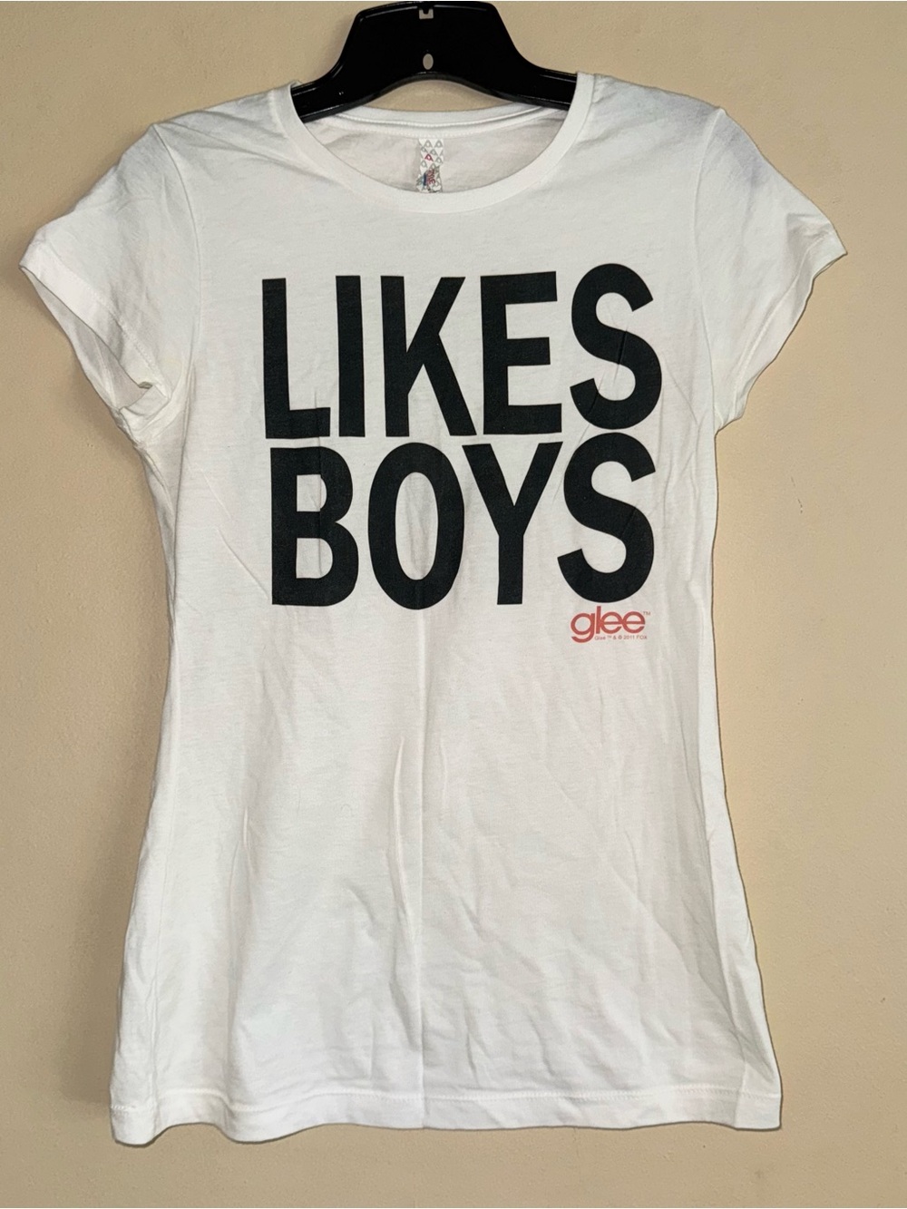 Original 2011 GLEE Fox “Likes Boys” Graphic White T Shirt Size M